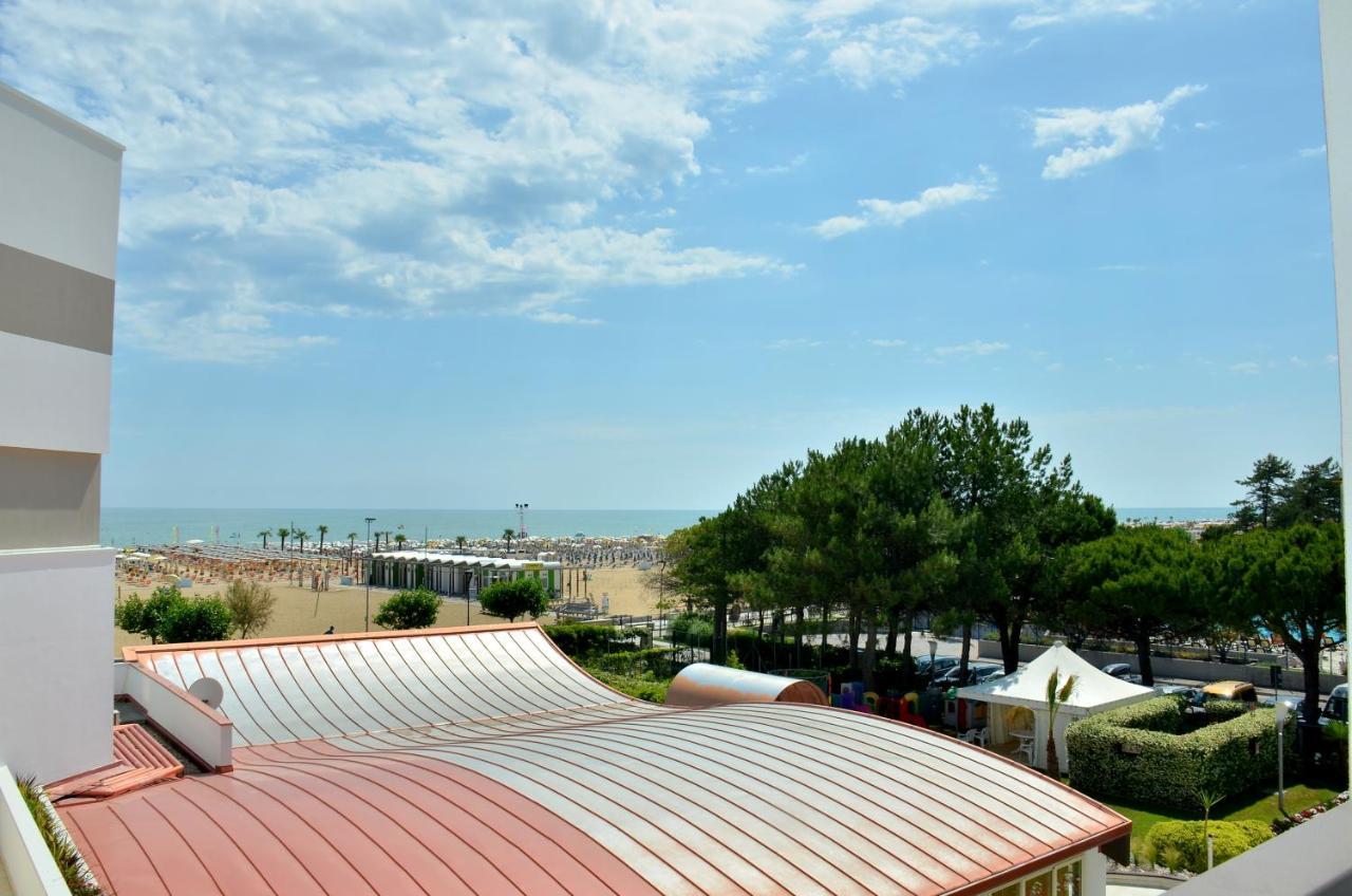 Ashanti Aparthotel Wellness&Spa Bibione Bagian luar foto